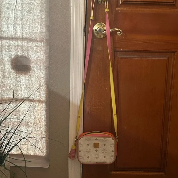 MCM pink/yellow/orange crossbody - Picture 6 of 11